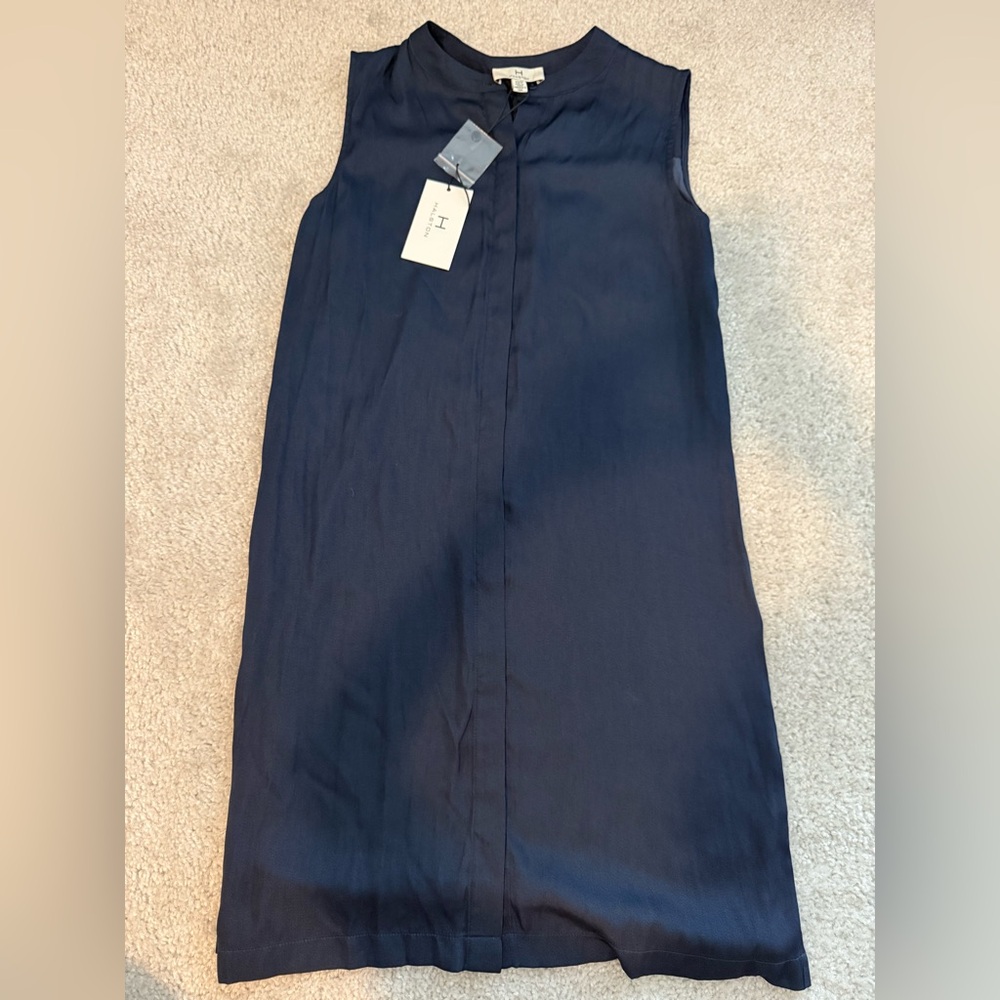 Elegant Navy Sleeveless Dress